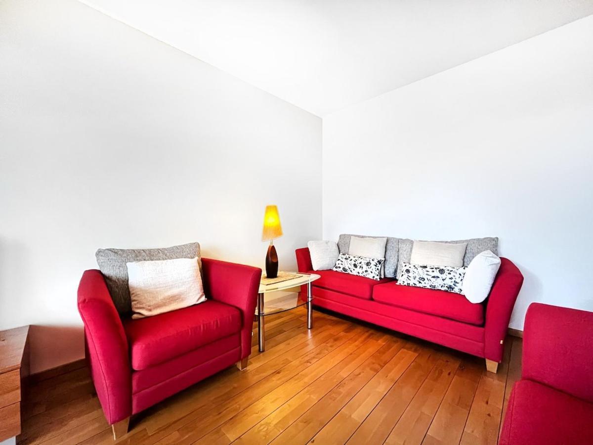 In Cozy Area For 4 Guest, Cracow Apartament *