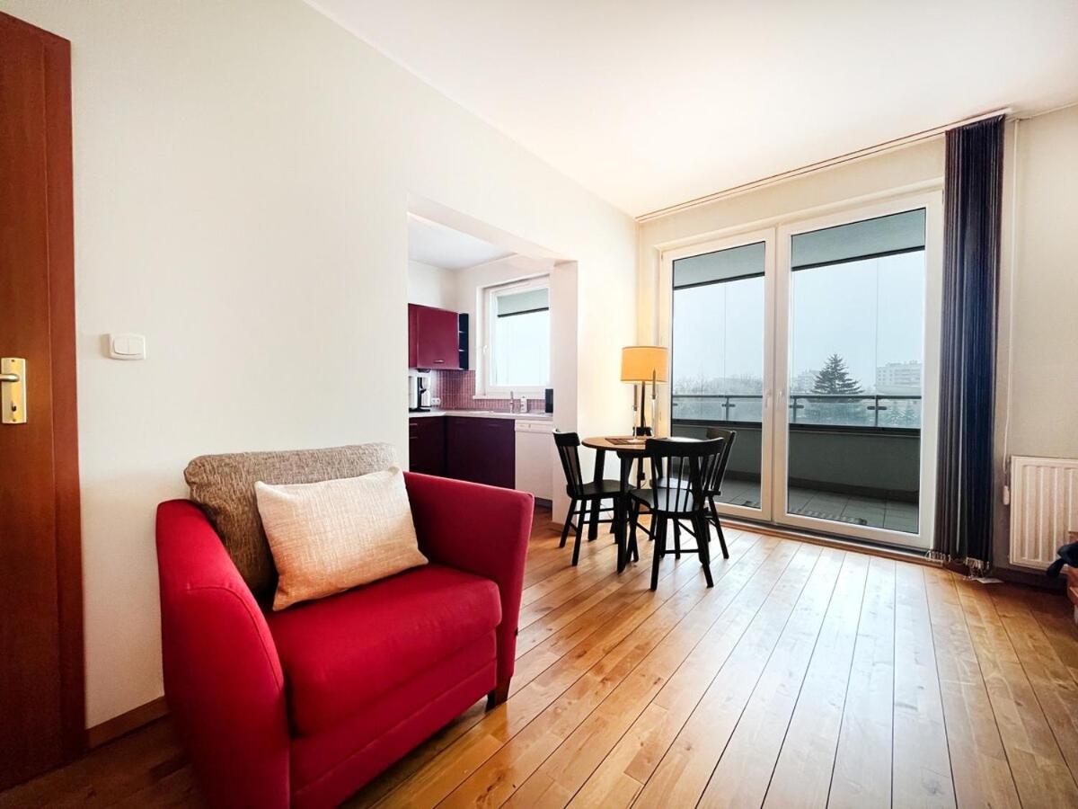 In Cozy Area For 4 Guest, Cracow Apartment Krakow